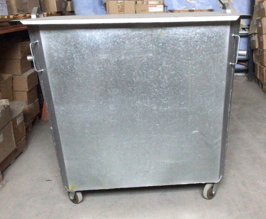 Продаётся мусорный контейнер