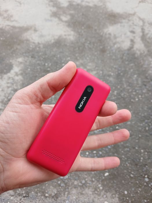 Nokia 206 red sotladi