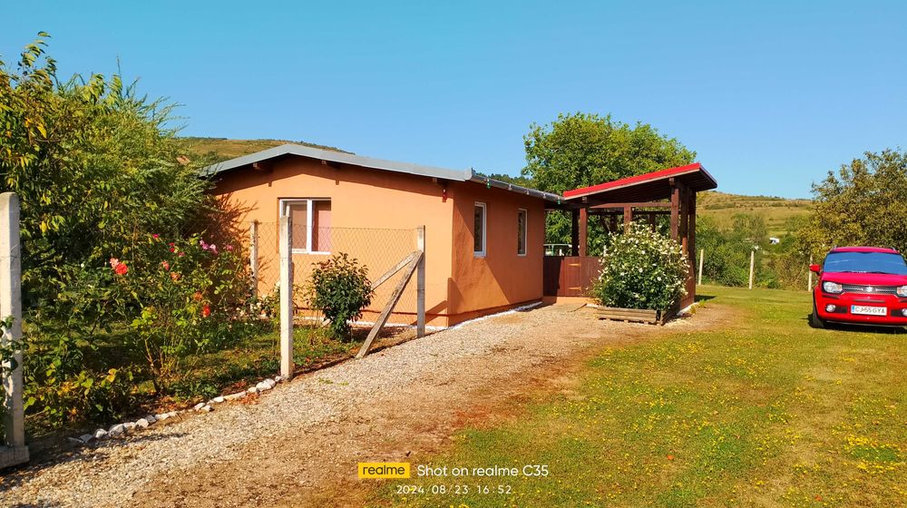 Casă de vânzare în Micești-Tureni