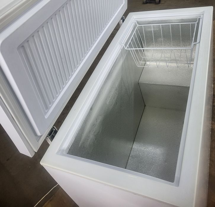 Продам морозилку бирюса