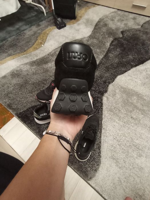 Дамски обувки и маратонки номер 37