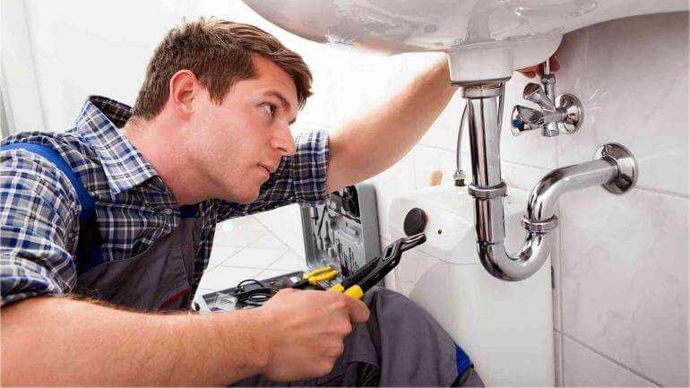 Сантехник недорого чистка труб прочистка труб засоры устраняю