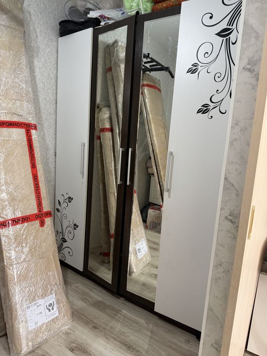 Срочно продам шкаф за 20тыс