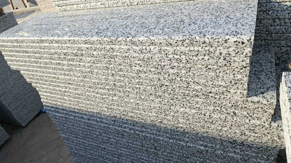 Готови Полирани Стъпала Гранит " Лайт "  - 30 Евро комплект с ДДС