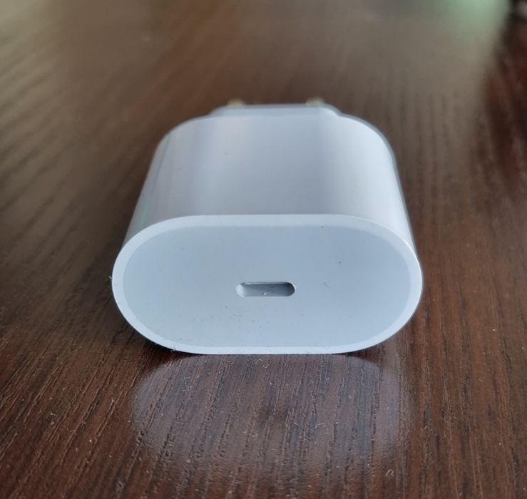 Оригинално зарядно iPhone 16 pro max АЙФОН 16/16 pro 20W