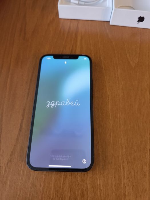 iPhone 12 Black 64 GB с калъфче
