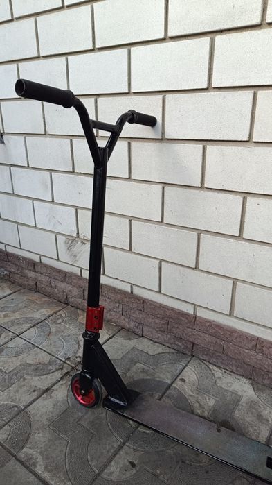 Продам самокат .