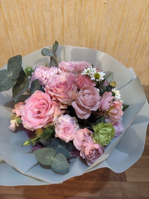 Цветы.          .