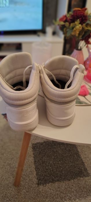Adidași   înalți
