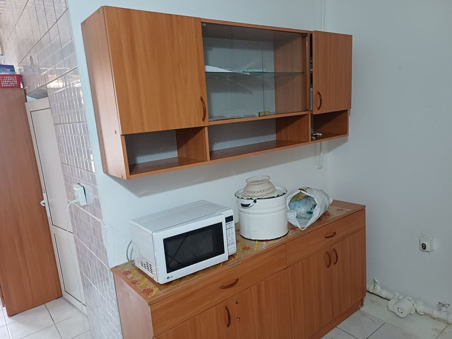 Кухня гарнитур сатылады