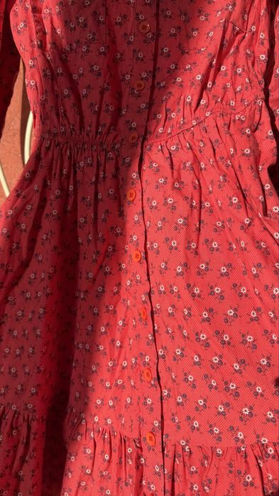 Продам платья в идельно состоянии