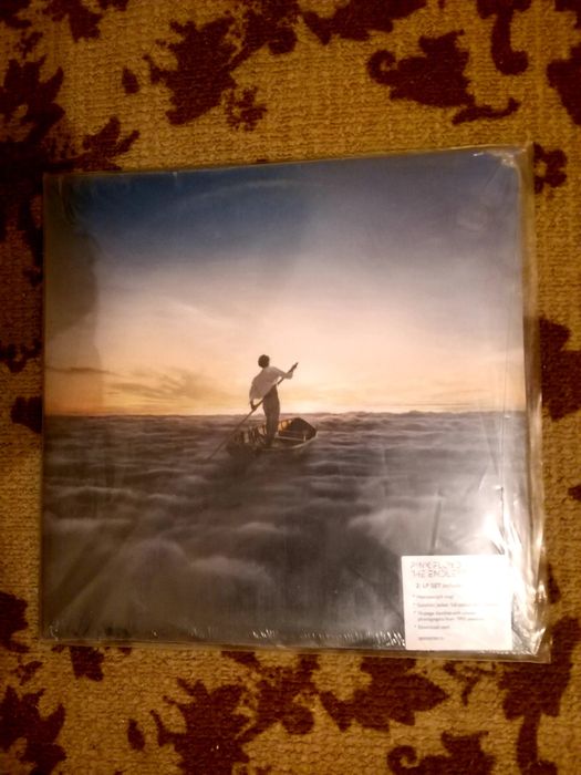 продам виниловые пластинки:Pink Floyd-9LP.