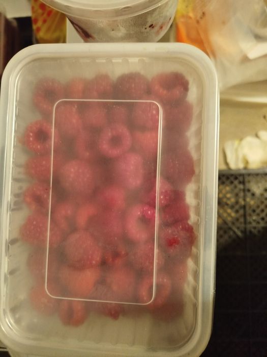 Продам свежемороженую малину