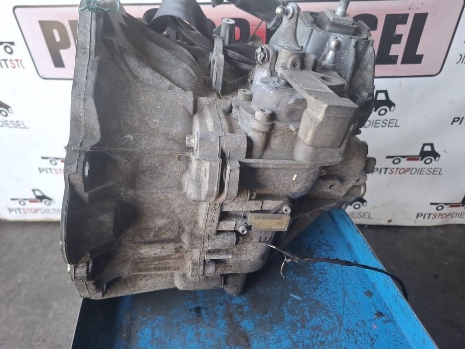 cutie de viteze manuala mini cooper countryman 23007594640 7594640 r60 r61 n47 1.6 d