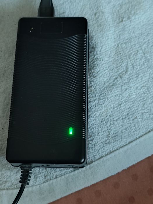 Cînd încărcător baterie bicicletă  42 de V. -- cu 4  A