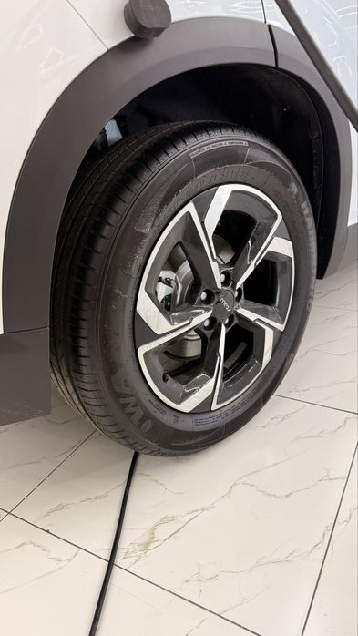 Dongfeng aelus L7 ev 518 km