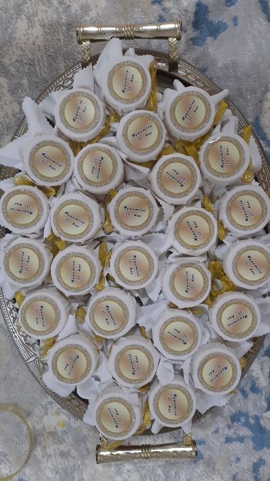 Тойбастар бонбонерки