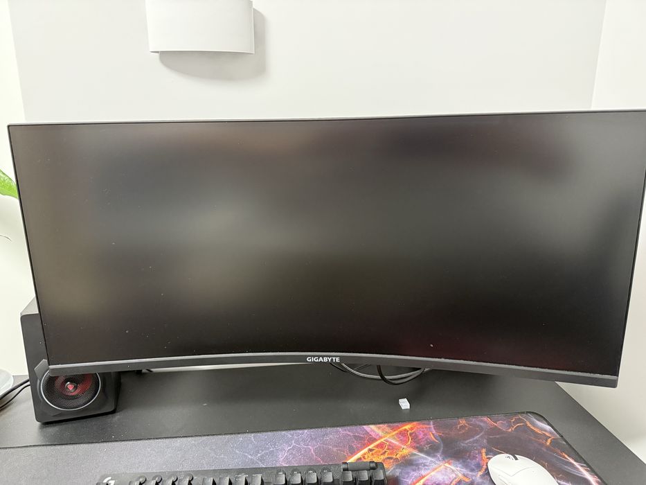 Gigabyte G34WQC-EK