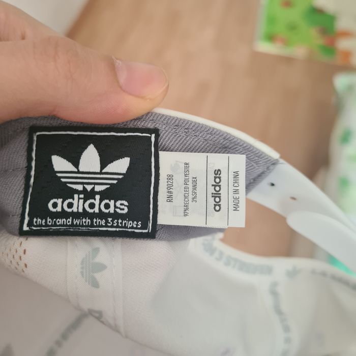 Продам новую кепку