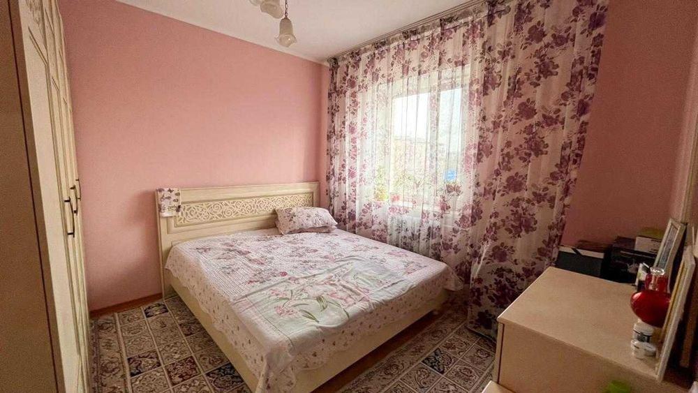 Продам 3х квартиру Рустам Империя.