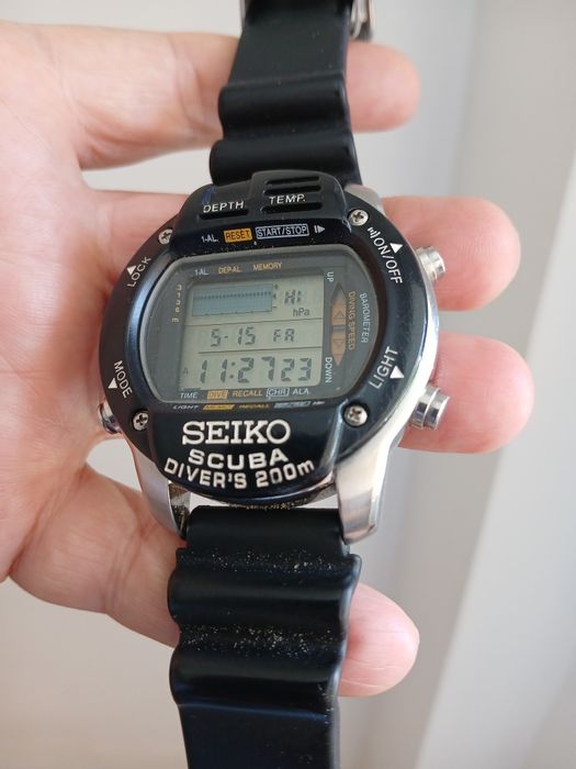 Seiko M796-5A10 Scuba Diver's 200m cu afișaj digital