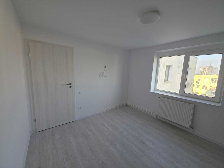 Proprietar – Apartament 2 camere, renovat integral, centrală proprie, Trivale