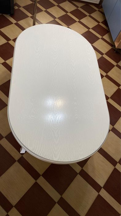 Продается Стол обеденный