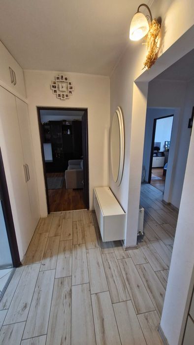 Apartament 3 camere de inchiriat