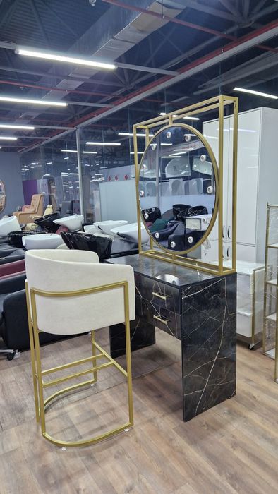 Зеркало для визажиста