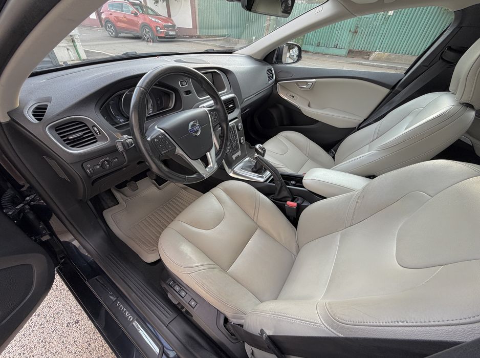 Volvo V40 2.0 Diesel Summum Bussines