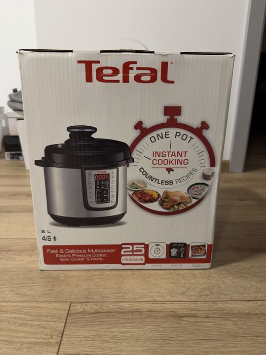 Multicooker Tefal, sigilat