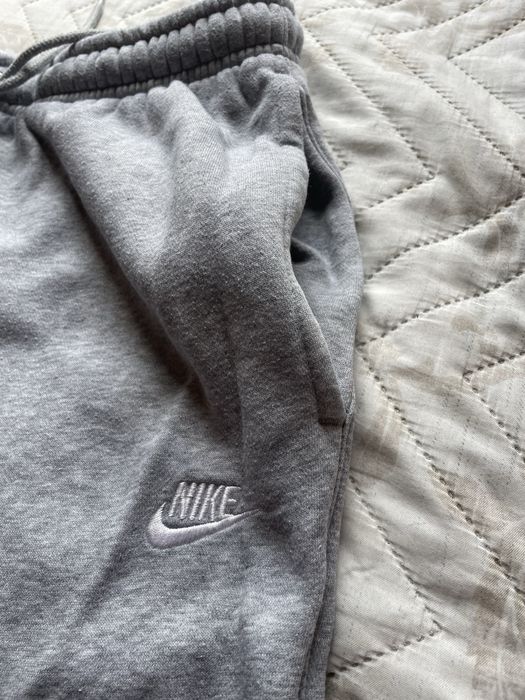 Долнище Nike сиво(M)