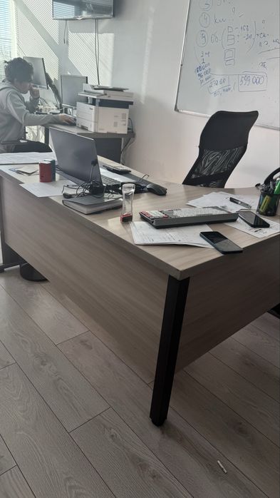 Стол рабочий офисный