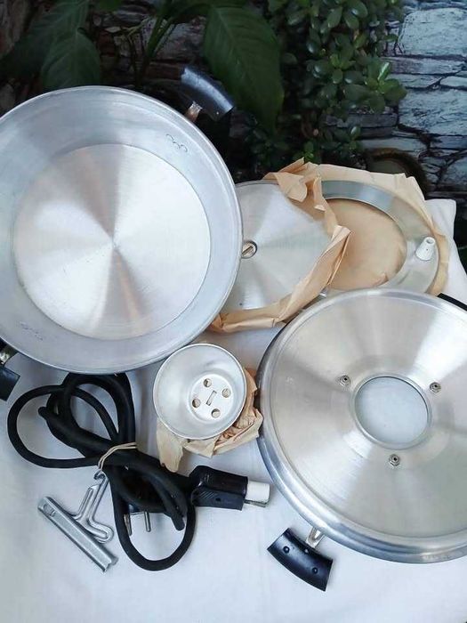 Ретро соц електрическа тенджера НОВА