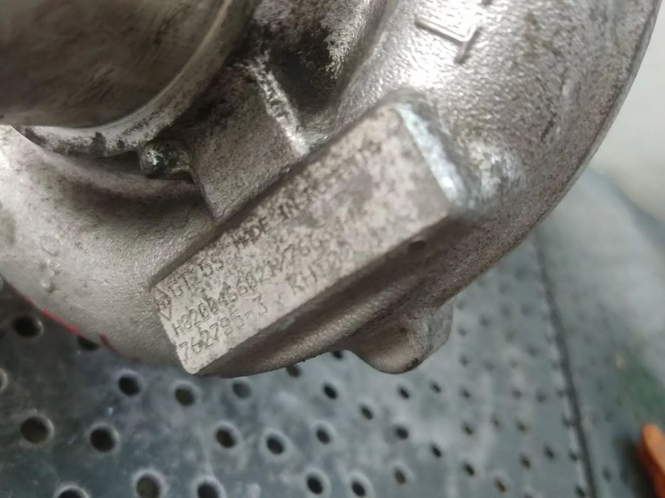 turbina 2.0dci m9re780 renault trafic 2 opel vivaro  h8200466021  762785-3