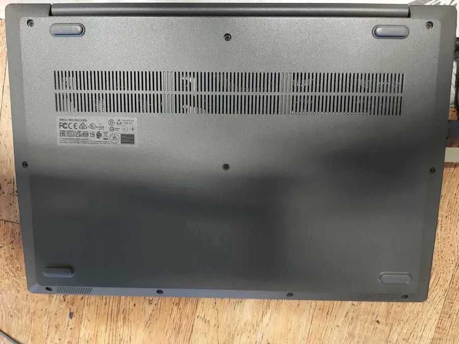 Лаптоп втора употреба Lenovo V15 intel i3-10110U, SSD 256GB, 8GB RAM
