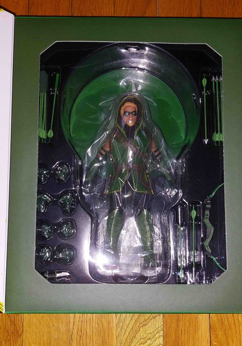 MEZCO Колекция: Batman, TMNT, Green Arrow