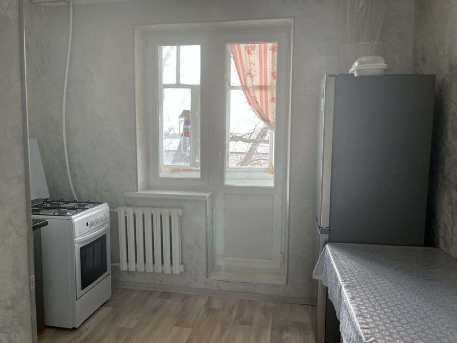 продам квартиру полуторку срочна
