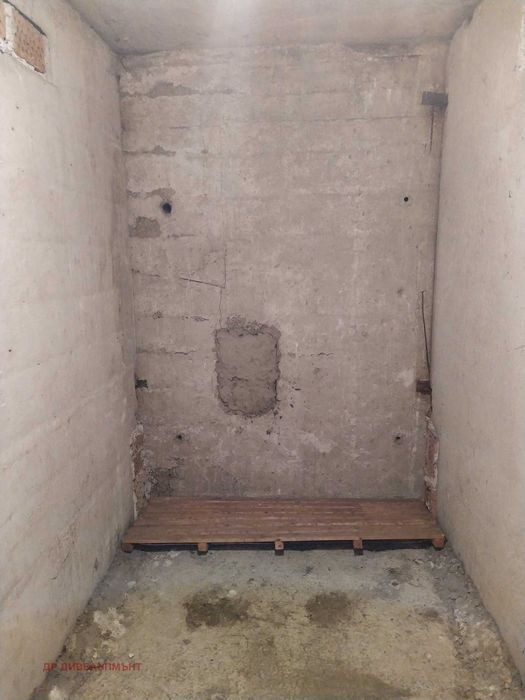 Дава се под наем Едностаен апартамент в София, Бъкстон - 48 кв.м за 472.77 € - Снимка #15