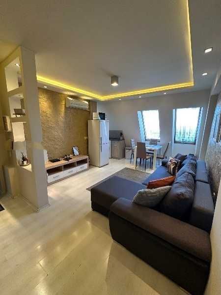 Продава се Двустаен апартамент в София, Малинова долина - 80 кв.м за 1650 €/кв.м - Снимка #1