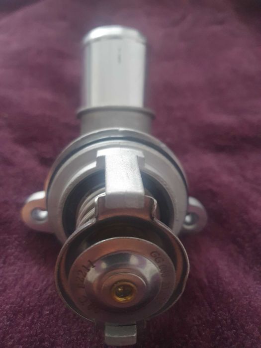 Termostat ssangyong korando 2,2 xdi