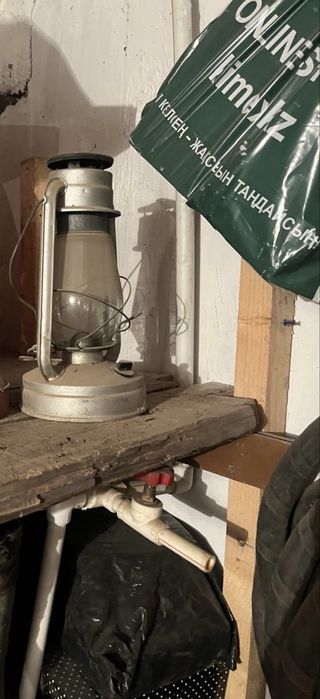 Продам недорого лампу керосиновую