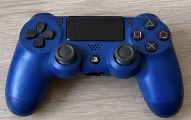 PlayStation 4 simplu