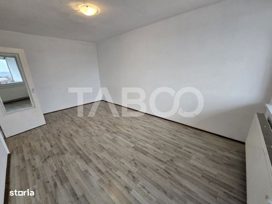 Apartament decomandat de vanzare cu 3 camere balcon zona Mihai Viteazu — fotografia 3