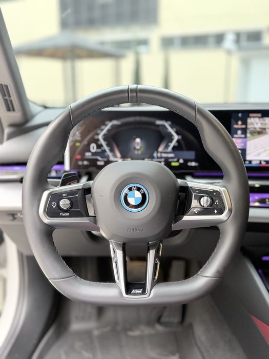 Bmw i5 restaling bosh to'lov 19500$ bir kunda olib keting