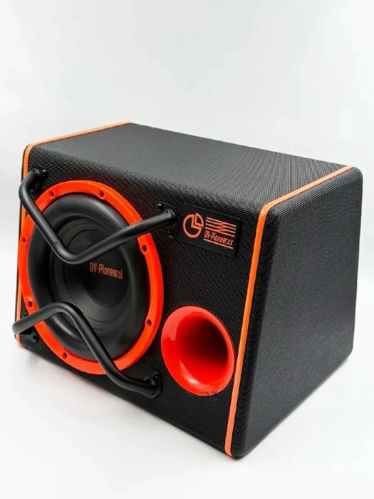 Активный сабвуфер со встроенным усилителем на 4200W