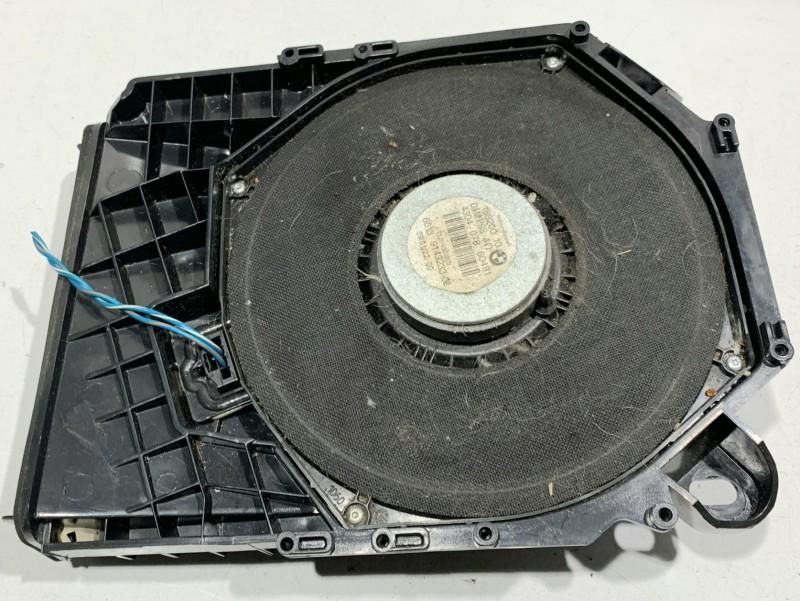 Subwoofer stanga fata BMW Seria 1 E81, E87 9143233 Hatchback