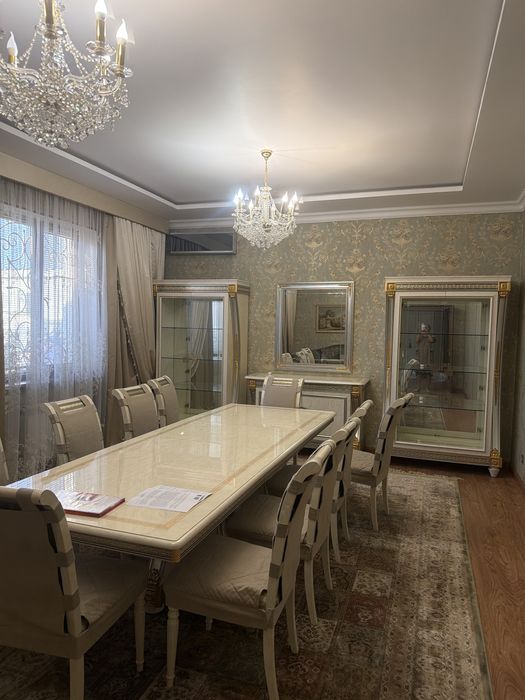 Итальянский гарнитур для зала