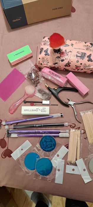 Kit /Accesorii pentru unghii cu gel