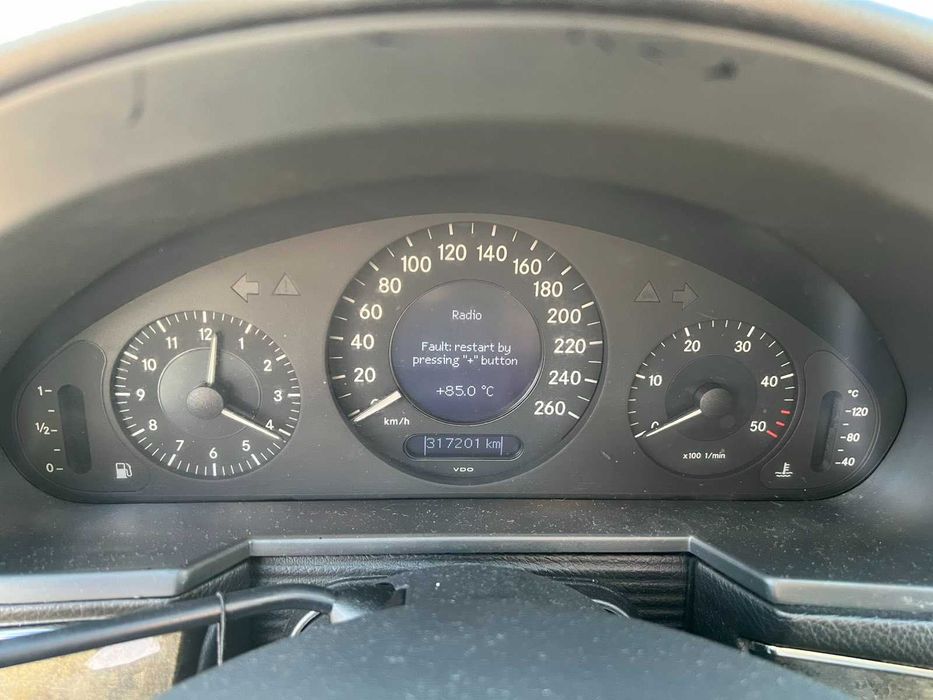 Mercedes E270 CDI W211 2002 На Части